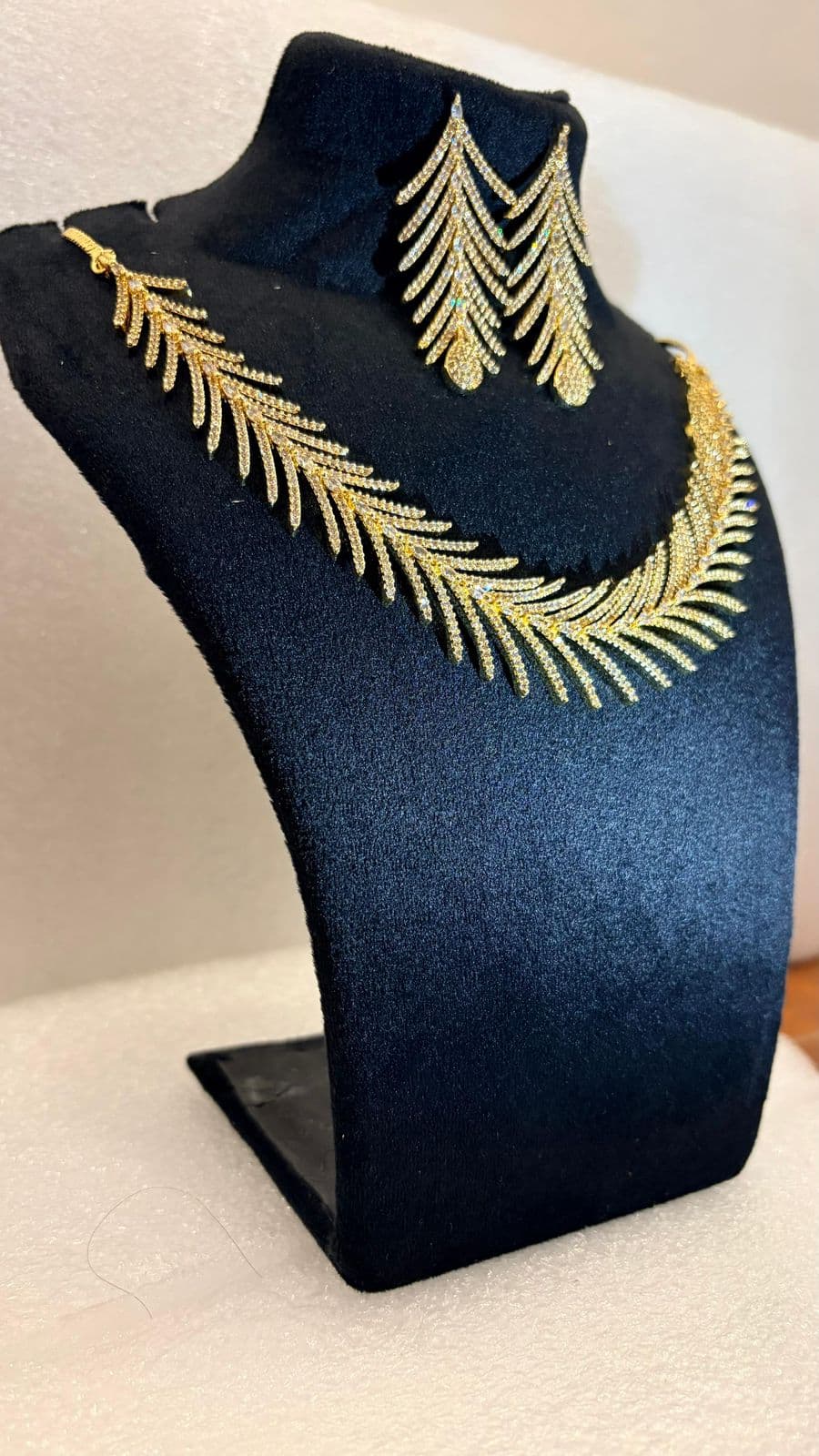Golden Frond Royale Necklace 4
